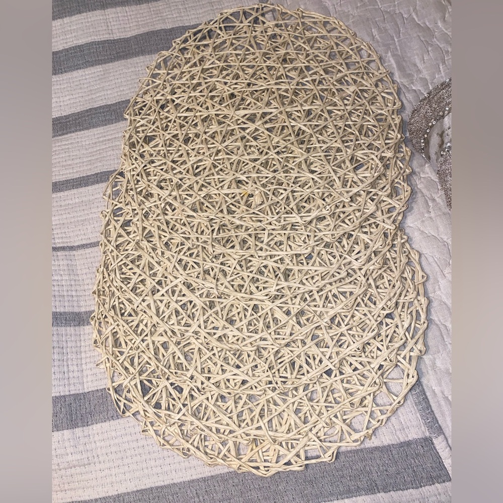 8 pieces Placemats|Creative Round Braided Table Mat For Kitchen - Picture 7 of 9